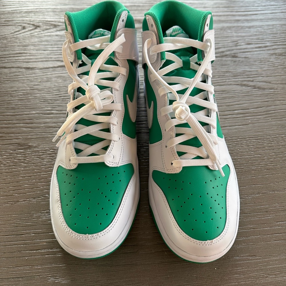 Dunk High “White Stadium Green”